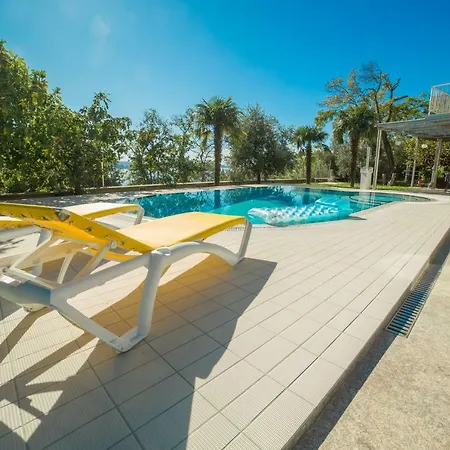Paradise With Sea View *